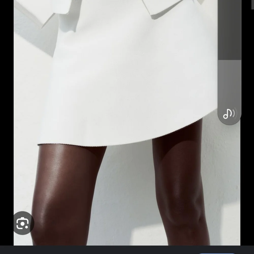 Zara white knit ruffled mini skirt - Picture 2 of 3
